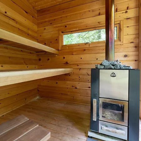 In With Sauna, Cleaning Included Holiday home